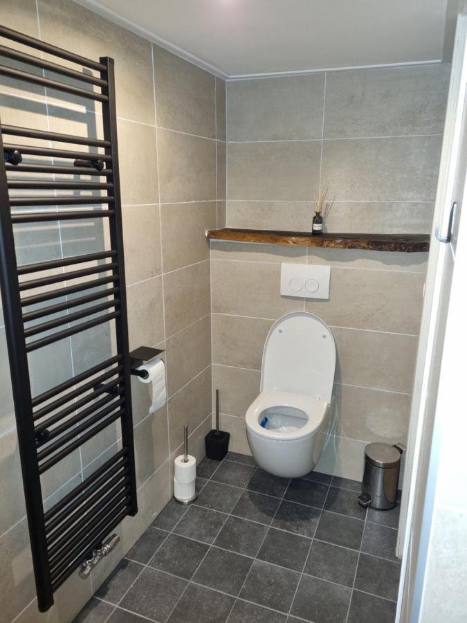 Apartamento Landelijk Gelegen Boerderij Aan De Pothofweg Anevelde Exterior foto